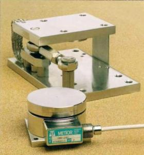 Low profile compression load cells
